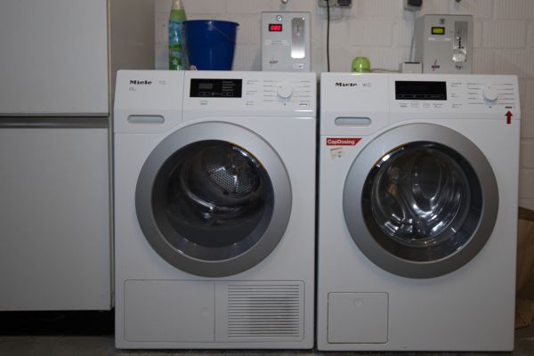 waschmaschinen2E44C34A-FAA8-3677-28AD-9C187D3F753C.jpg